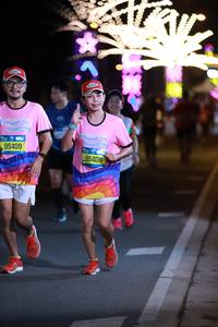 BIB: 95409, 95408
                            <button type="button" onclick="openModal(20353069)" class="btn btn-primary btn-sm float-right btn-popup" data-toggle="modal" data-target=".modal-high-quality">
                        <i class="fas fa-shopping-cart"></i> Add to Cart
                    </button>
                                            <button type="button" onclick="isThisMe(20353069, true)" class="btn btn-success btn-sm float-right btn-popup btn-isme hidden" data-toggle="tooltip" data-placement="bottom" title="นี่คือรูปของคุณใช่ไหม คลิกที่นี่เพื่อเอาเข้าอัลบั้ม">
                        <i class="fas fa-plus"></i> Add to album
                    </button>
                    <button type="button" onclick="isThisMe(20353069, false)" class="btn btn-warning btn-sm float-right btn-popup btn-isnotme hidden">
                        <i class="fas fa-ban"></i> Remove from album
                    </button>
